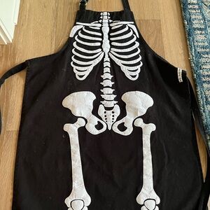 Williams Sonoma Black and White Skeleton Apron